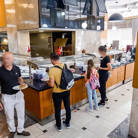 Selcuk Rezidans & * 콘야