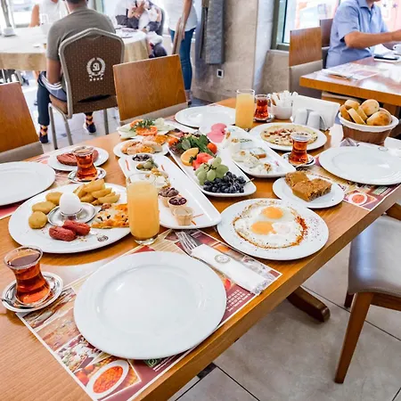 아파트 Selcuk Rezidans & 콘야