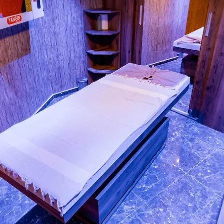 아파트 Selcuk Rezidans & 콘야