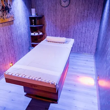 Selcuk Rezidans & 콘야