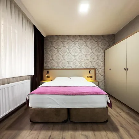 Selcuk Rezidans & * 콘야